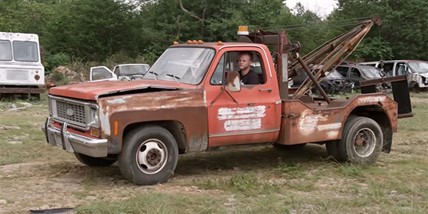 1977 Chevy C30 tow truck Is Restored And Modernized