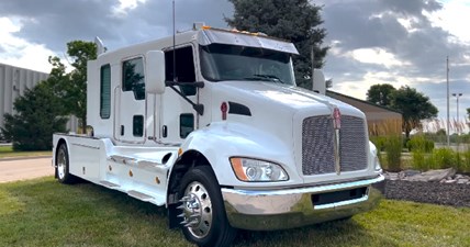 2015 Kenworth T Series Schwalbe 