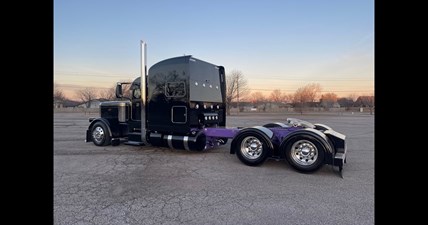 Kenny Coxe New Peterbilt 389 Full Custom Working Show Truck