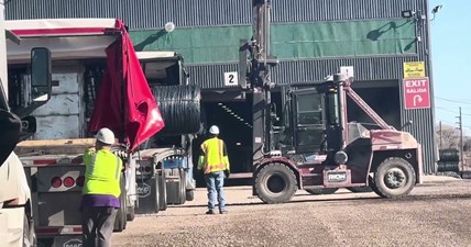 Slinky coils loading and unloading