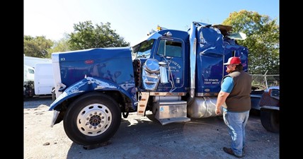 I Bought a Wrecked Peterbilt 379 Semi Truck