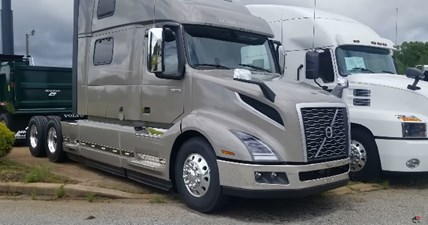 2021 Volvo VNL 860 Semi Truck Full Walkaround Exterior and Interior